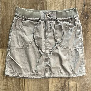 THE NORTH FACE Cotton Twill Mini Skirt in Gray